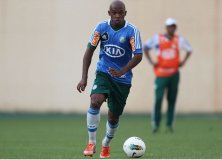 Prata da casa, meia vê aumentar concorrência no Palmeiras