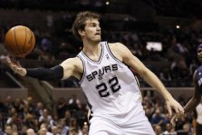 Basquete: Ginóbili e Splitter acertam permanência no Spurs