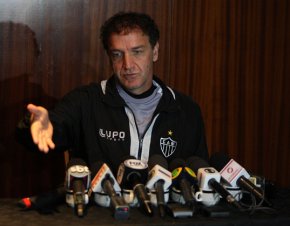 Libertadores: Cuca culpa árbitro e Atlético-MG promete reviravolta