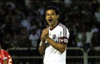 Artilheiro volta ao Fluminense e marca gol em coletivo
