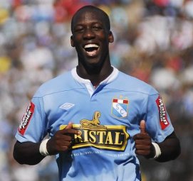 Come quieto! Na surdina, Ponte contrata lateral da seleção do Peru