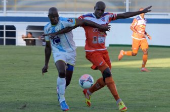 Macaé 1 x 0 Duque de Caxias – Gol nos acréscimos deixa Macaé na vice-liderança