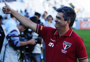 Santos nega interesse em treinador demitido pelo São Paulo 2 0002048083651 img