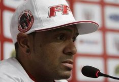 Série D: Atacante do Botafogo-SP lamenta derrota e culpa mau estado do gramado