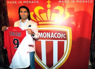 Francês: Artilheiro chega e garante que ida ao Monaco não foi erro