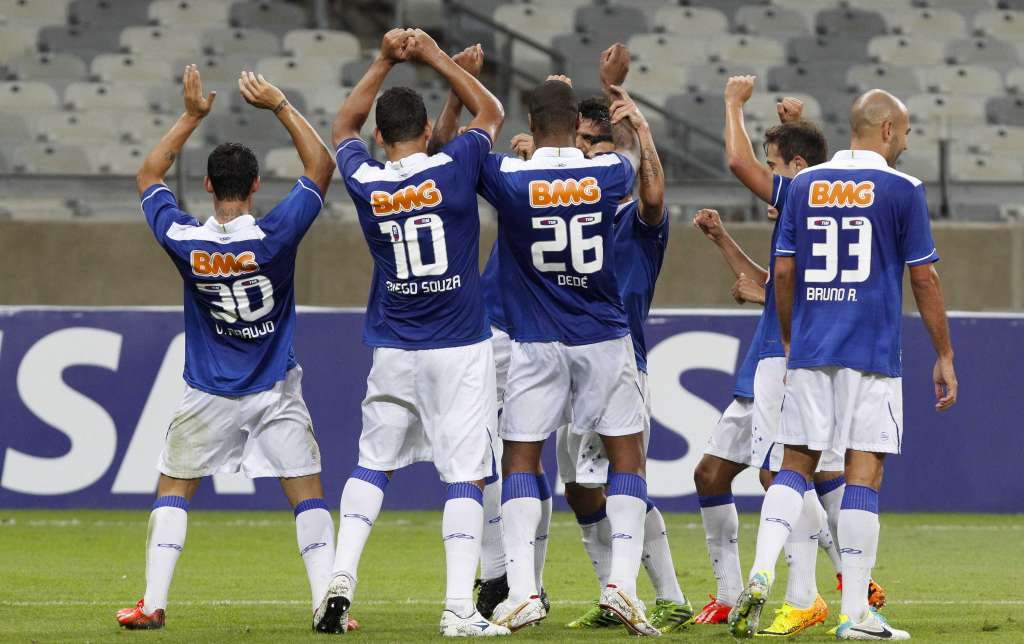 COPA DO BRASIL: Cruzeiro atropela Atlético-GO e fica perto das oitavas