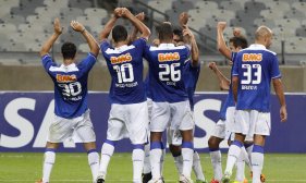 Cruzeiro 5 x 0 Atlético-GO – Vaga quase garantida e tabu mantido!