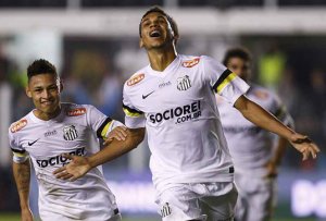 Copa do Brasil: Lateral reclama da arbitragem após tropeço do Santos