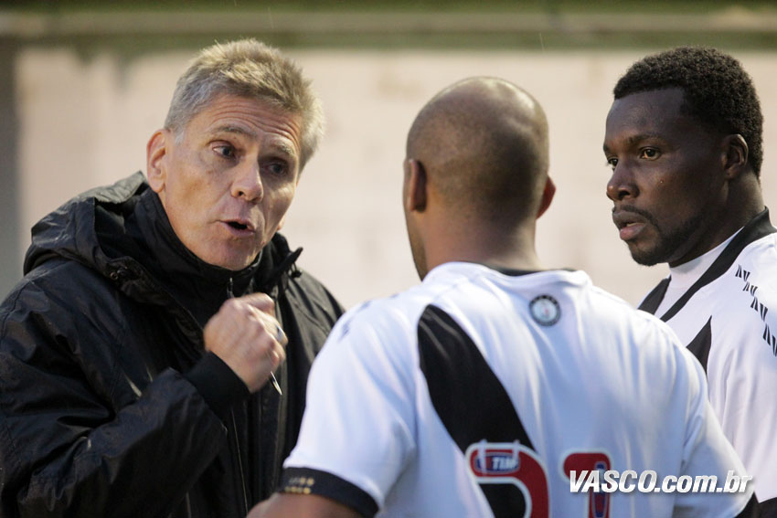 Autuori prioriza defesa em 1º treino tático no São Paulo