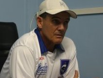 Aguardando propostas, Paulo Roberto elogia novo reforço do Corinthians