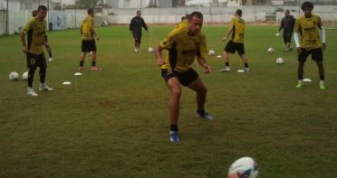 Série B: Satisfeito, técnico do Sport não realiza mudanças