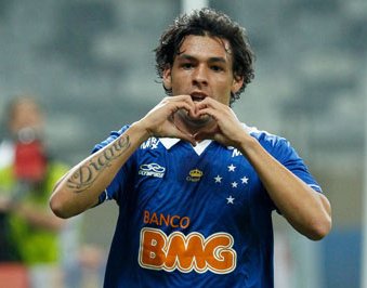 Cruzeiro 3 x 0 Náutico – Foi fácil, só deu Vinícius Araújo no Mineirão