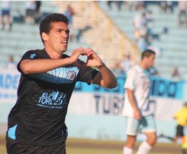 Portuguesa anuncia contratação de vice-artilheiro do Paranaense