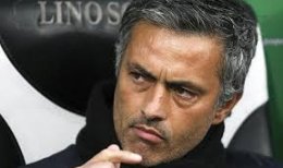 Inglês: Com brasileiros, Chelsea vence na reestreia de Mourinho