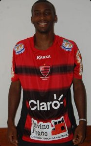 Ponte tenta contratar dupla do Oeste, mas negócio naufraga