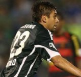 Depois de Guiñazu, Vasco encaminha acerto com ex-zagueiro do Palmeiras