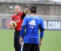 Internacional x Flamengo - Experiência de Seleção no banco! 3 0002048087610 img