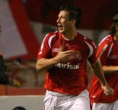 Índio volta aos treinos e deve reforçar Inter na quarta