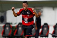 Zagueiro lamenta empate em clássico que tirou o Vitória do G4 3 0002048088164 img