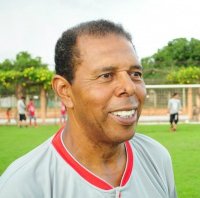 Tricampeão estadual, técnico está de volta ao mercado e analisa propostas