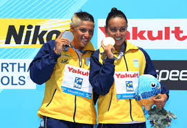 Ouro e prata, Brasil faz história na maratona aquática