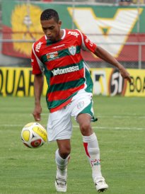 Proposta agrada e Lusa deve emprestar lateral para o São Paulo