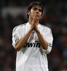 Espanhol: Kaká Higuaín e Coentrão ficam fora de amistoso do Real