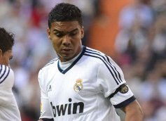 Espanhol: ‘Casemito’ marca e garante empate do Real com o Lyon