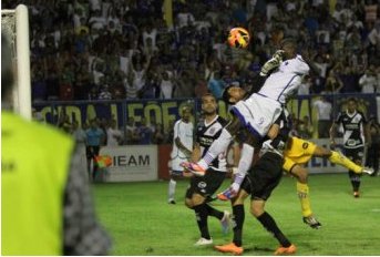 Nacional-AM 1 x 0 Ponte Preta – E  Macaca festeja a Copa Sul-Americana