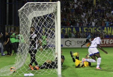 COPA DO BRASIL: Santos, Botafogo, Atlético-PR e Nacional nas oitavas