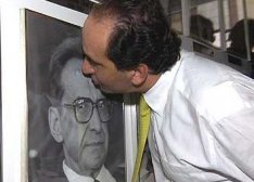 Sem polêmicas, Alexandre Kalil dedica título ao seu pai