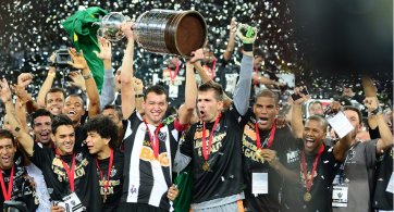 Festa do título terá muita cerveja e mulher bonita. Alguém duvida?