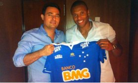 Ex-São Paulo exalta Cruzeiro e celebra volta ao Brasil