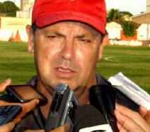 Ambientado a Série B, Heriberto da Cunha acompanha jogos e analisa propostas