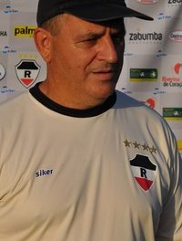 No mercado, técnico Edson Porto pode voltar a trabalhar no Japão