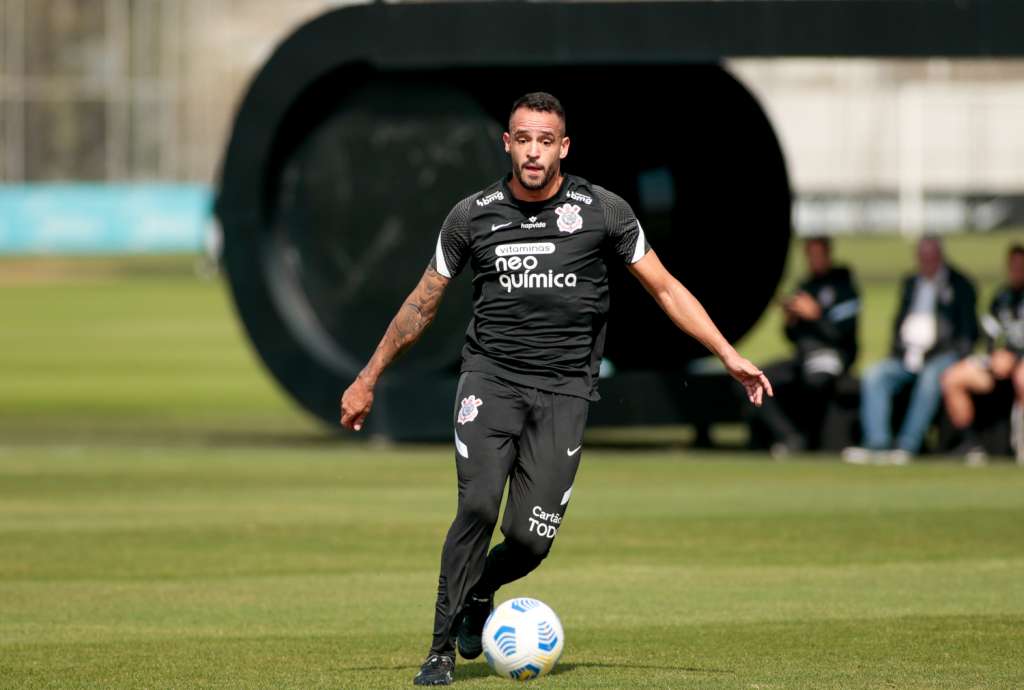 Renato Augusto é relacionado e deve reestrear pelo Corinthians