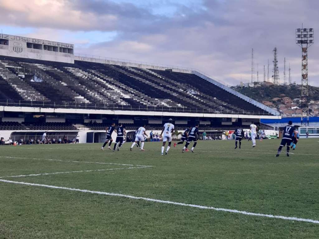 Central-PE 0 x 0 Sousa-PB – Empate complica Patativa e Dino
