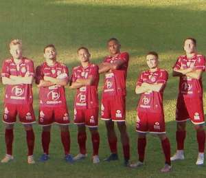 Tocantinópolis-TO 0 x 2 4 de Julho-PI - TEC reage aos gols de forma diferente, mas a bola não vai à rede