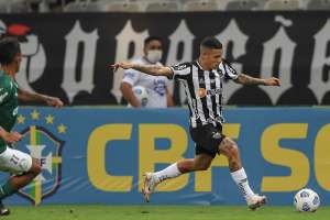 Arana comemora vitória e vantagem do Atlético-MG, mas lembra: 'Campeonato é longo'