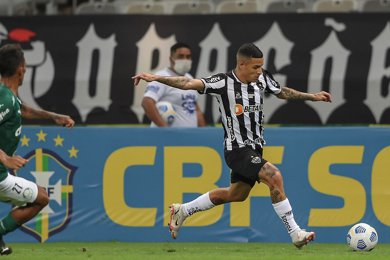 Arana comemora vitória e vantagem do Atlético-MG, mas lembra: ‘Campeonato é longo’