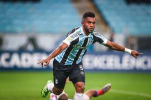 Grêmio 2 x 0 Bahia - Com gols de artilheiros, Grêmio vence a segunda seguida e fica mais perto de sair do Z-4