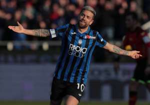 Italiano: Atacante argentino revela que deixou Atalanta porque treinador tentou agredi-lo