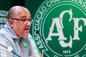 Caça às bruxas ? Na mesma tarde do vice-presidente, coordenador técnico da Chapecoense é desligado