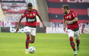 Buscando quinta vitória seguida no Brasileirão, Flamengo vai completo contra o Internacional