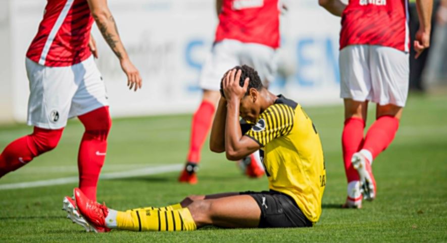 ALEMÃO: Após estreia com goleada, Borussia Dortmund perde para o Freiburg