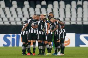 Botafogo-RJ x Vila Nova - Fogão aposta no fator casa para seguir colado ao G4