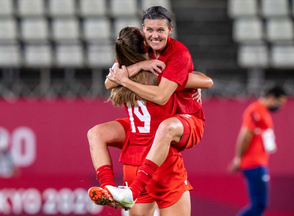 OLIMPÍADAS: Canadá vence Suécia nos pênaltis e fatura inédito ouro no futebol feminino