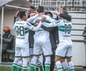 SÉRIE B: Cruzeiro e Náutico tropeçam, Ponte vence e Coritiba assume a liderança