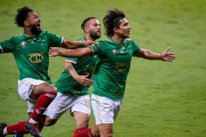 Cruzeiro 1 x 0 Confiança - Com festa da torcida, Raposa engata a segunda seguida com Vanderlei Luxemburgo