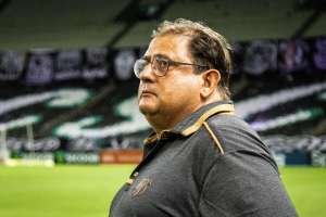 Caiu!!! Ceará anuncia demissão de treinador Guto Ferreira